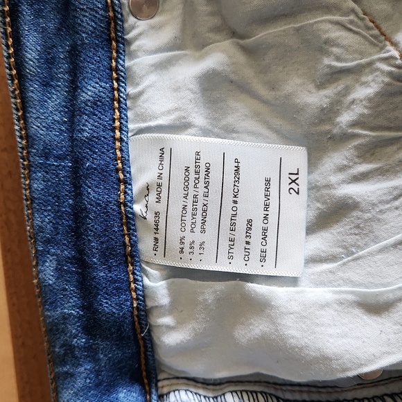KanCan Jeans - Picture 4 of 4